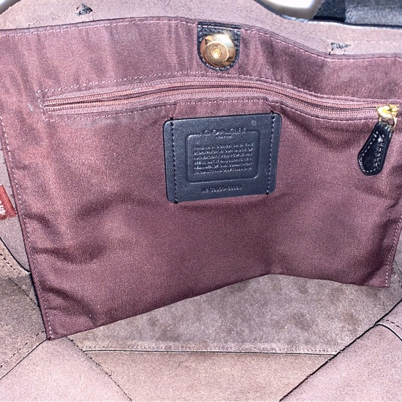 Coach Darby pebbled black leather tote bag - Picture 7 of 16